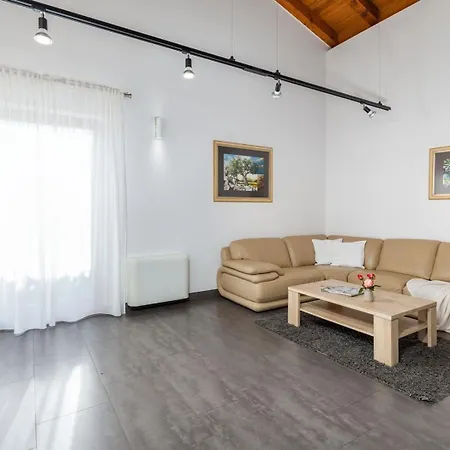 Terra Nera Villa Sveti Petar u Sumi