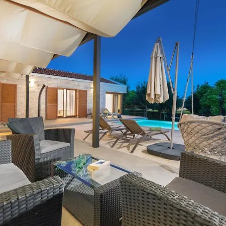 Terra Nera Villa *
